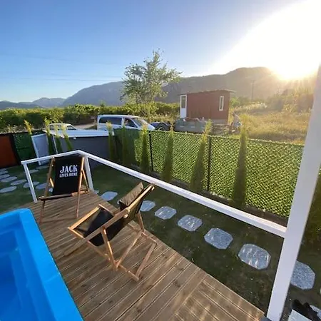 Goecebe House Casa de Férias Karadonlar